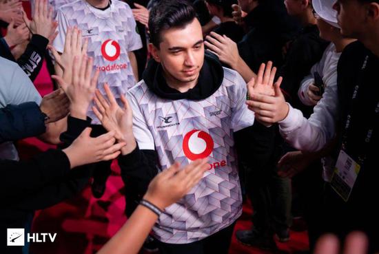 全面解析明世隐出装与铭文搭配技巧